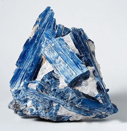 How to Cleanse Lapis Lazuli