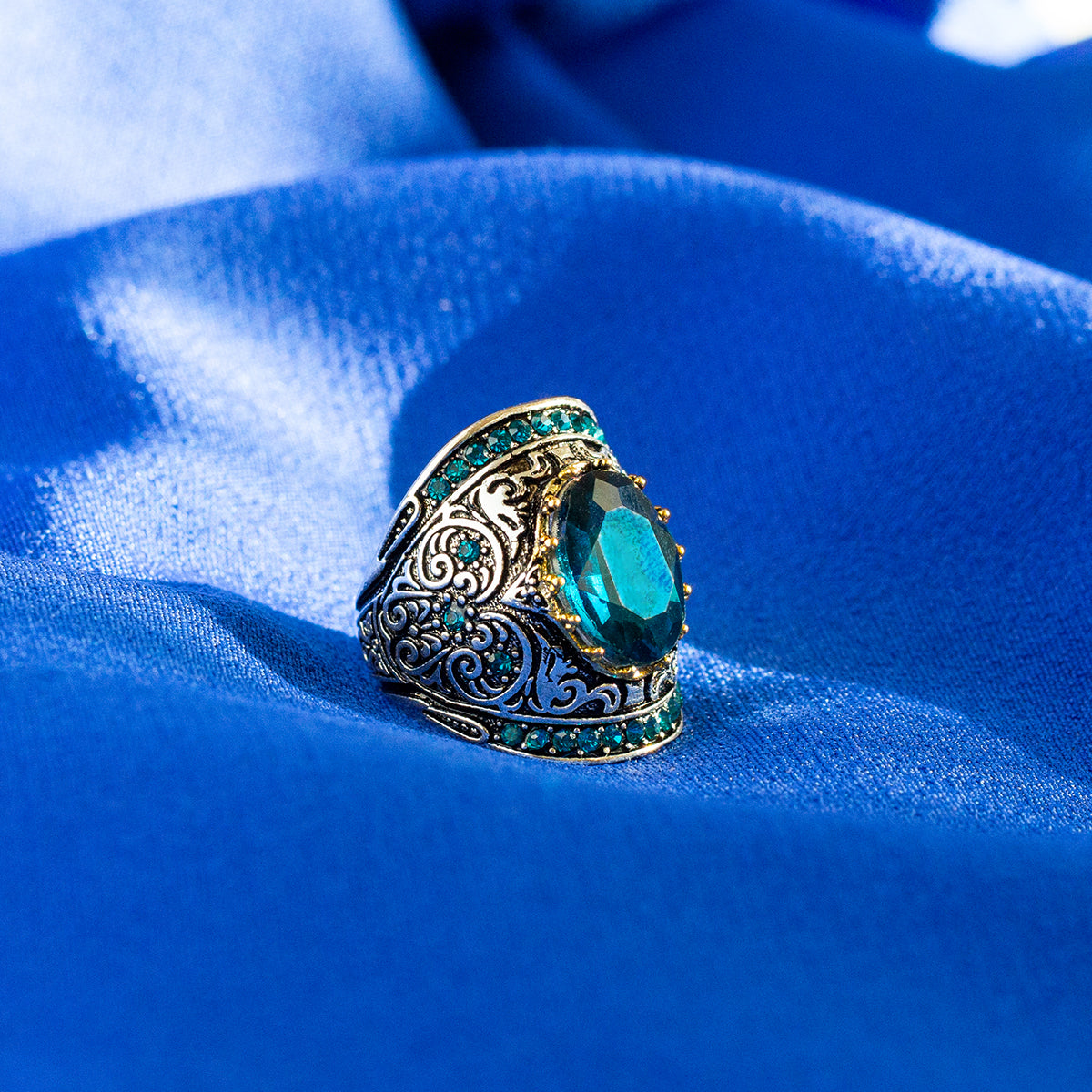 Vintage Aquamarine Silver Ring - Rings - Pretland | Spiritual Crystals & Jewelry