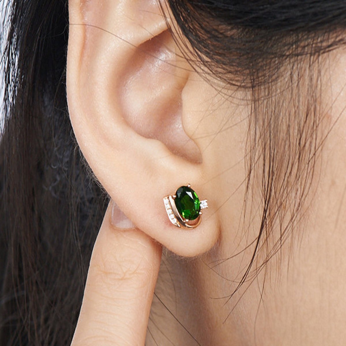 Elegant 925 Silver Oval Emerald Earrings - Earrings - Pretland | Spiritual Crystals & Jewelry
