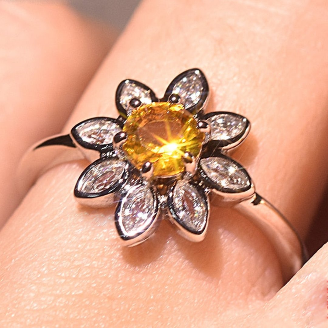 Charm Daisy Citrine Sterling Silver Ring - Rings - Pretland | Spiritual Crystals & Jewelry