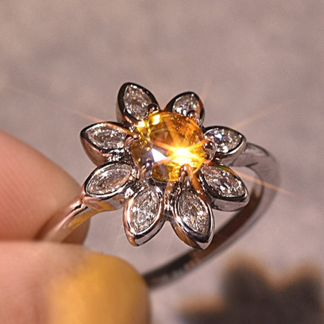 Charm Daisy Citrine Sterling Silver Ring - Rings - Pretland | Spiritual Crystals & Jewelry