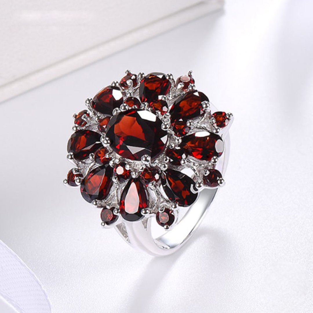 Stylish Flower Garnet 925 Sterling Silver Ring - Rings - Pretland | Spiritual Crystals & Jewelry