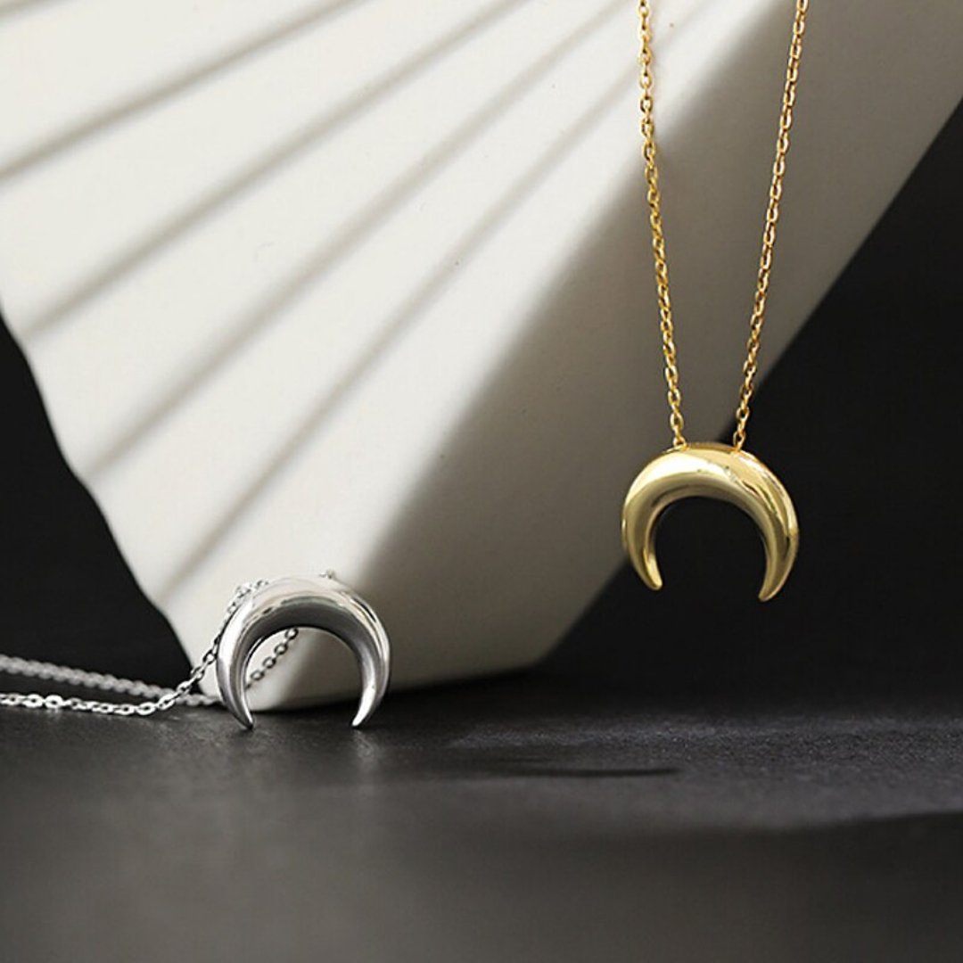 Layla Moon 925 Sterling Silver Necklace - Necklaces - Pretland | Spiritual Crystals & Jewelry
