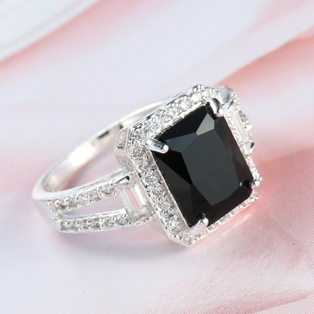 Unusual Black Onyx 925 Sterling Silver Ring - Rings - Pretland | Spiritual Crystals & Jewelry