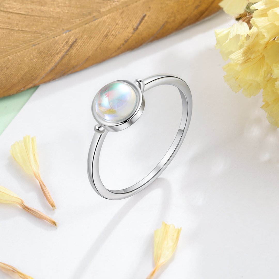 Minimalist Moonstone 925 Sterling Silver Ring - Rings - Pretland | Spiritual Crystals & Jewelry