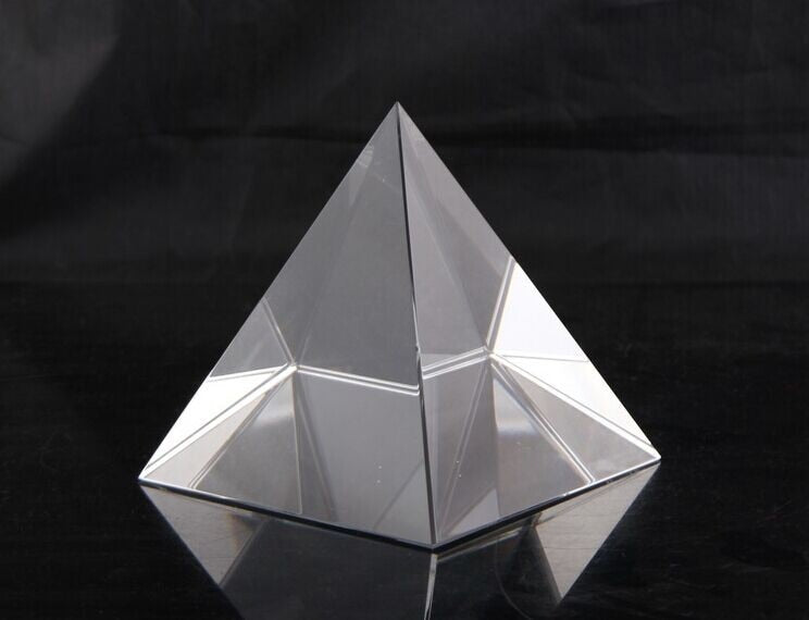 Menkaure's Quartz Pyramid - Orgone Pyramids - Pretland | Spiritual Crystals & Jewelry