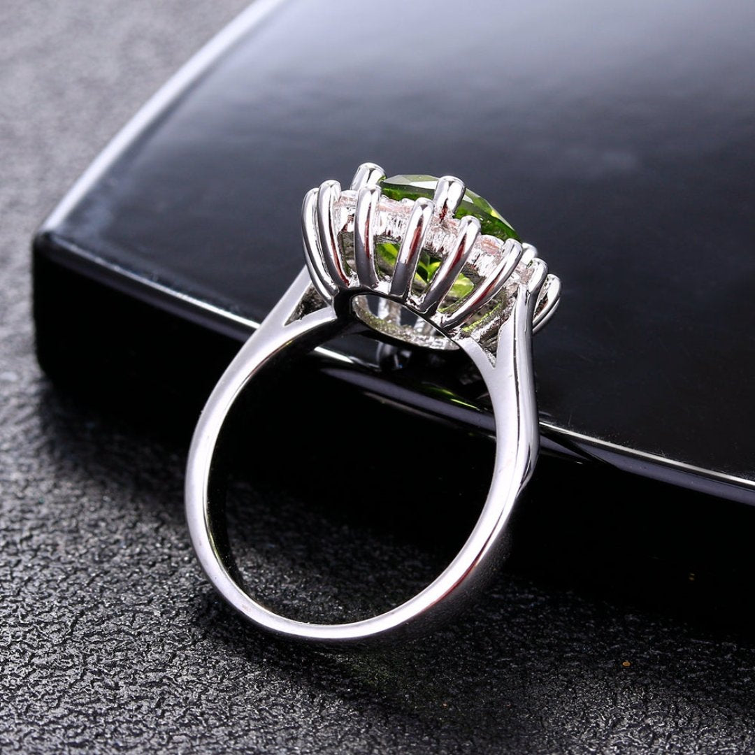 Flower Peridotite Sterling Silver Ring - Rings - Pretland | Spiritual Crystals & Jewelry