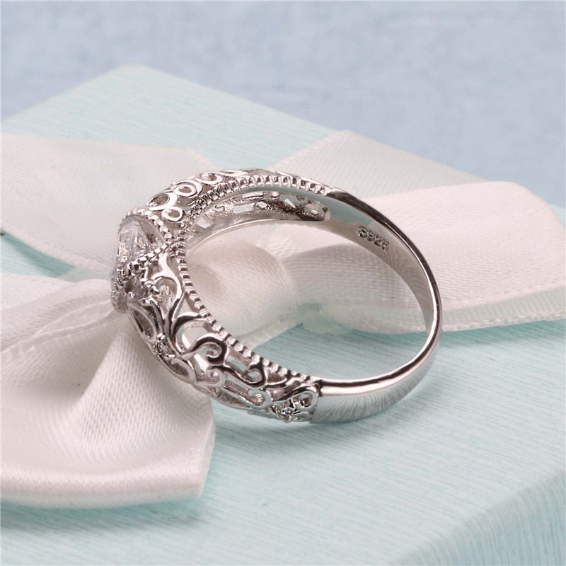Vintage Cubic Zirconia Silver Ring - Rings - Pretland | Spiritual Crystals & Jewelry