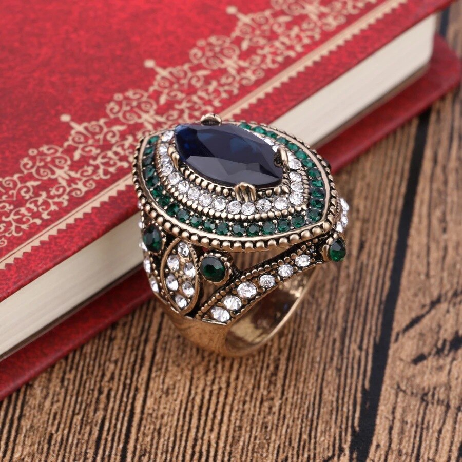 Elegant Sapphire Ring - Rings - Pretland | Spiritual Crystals & Jewelry