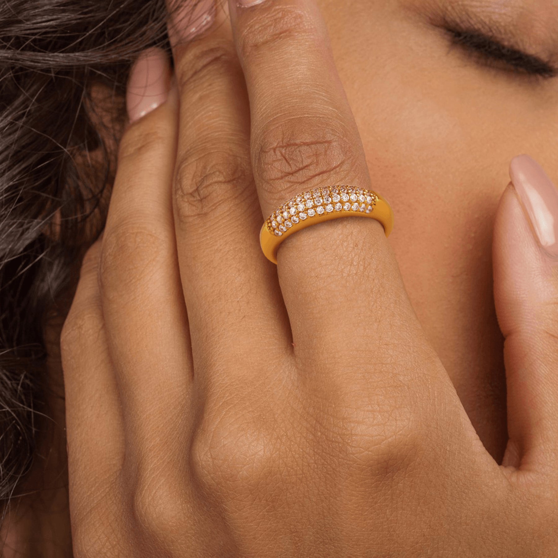 Cupola Sparkly Gold Ring