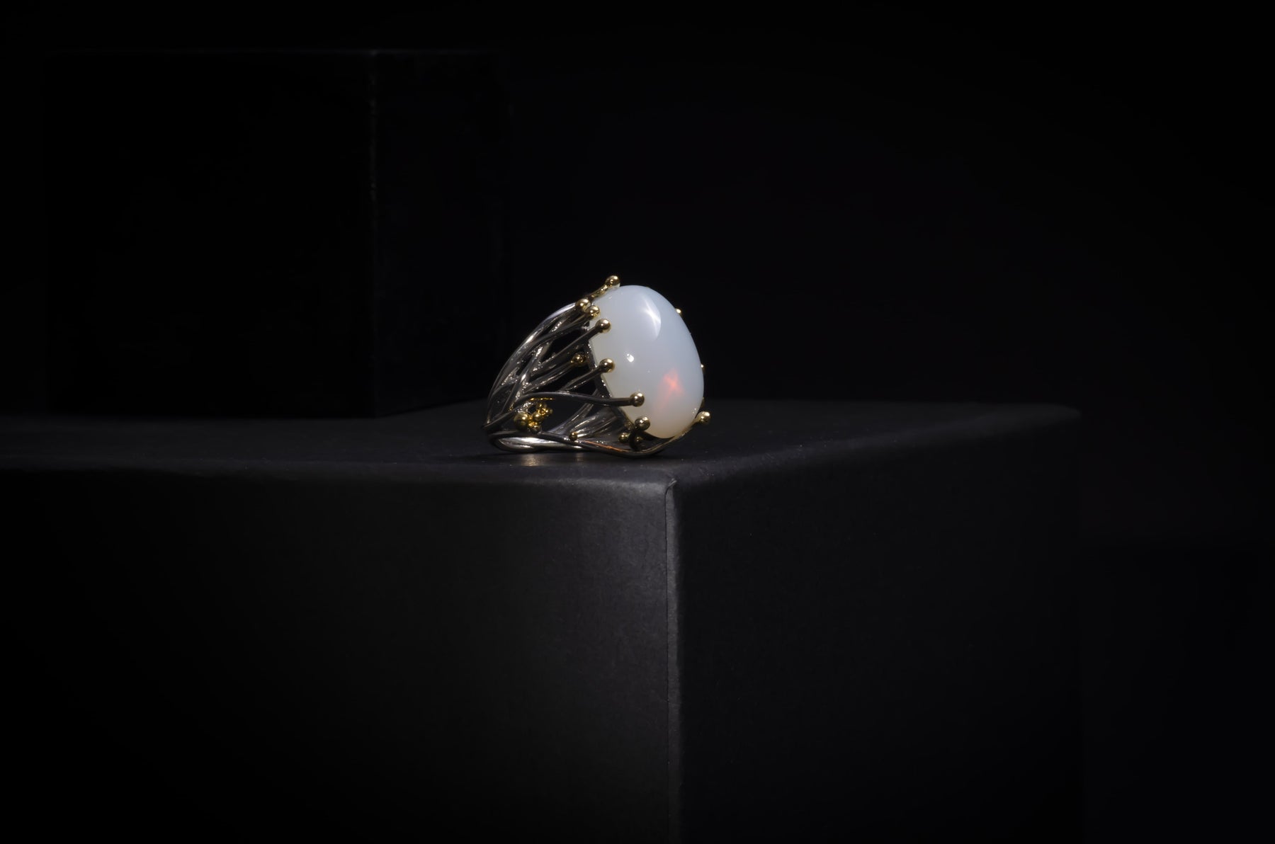 Spiritual Vintage Moonstone Silver Ring - Rings - Pretland | Spiritual Crystals & Jewelry
