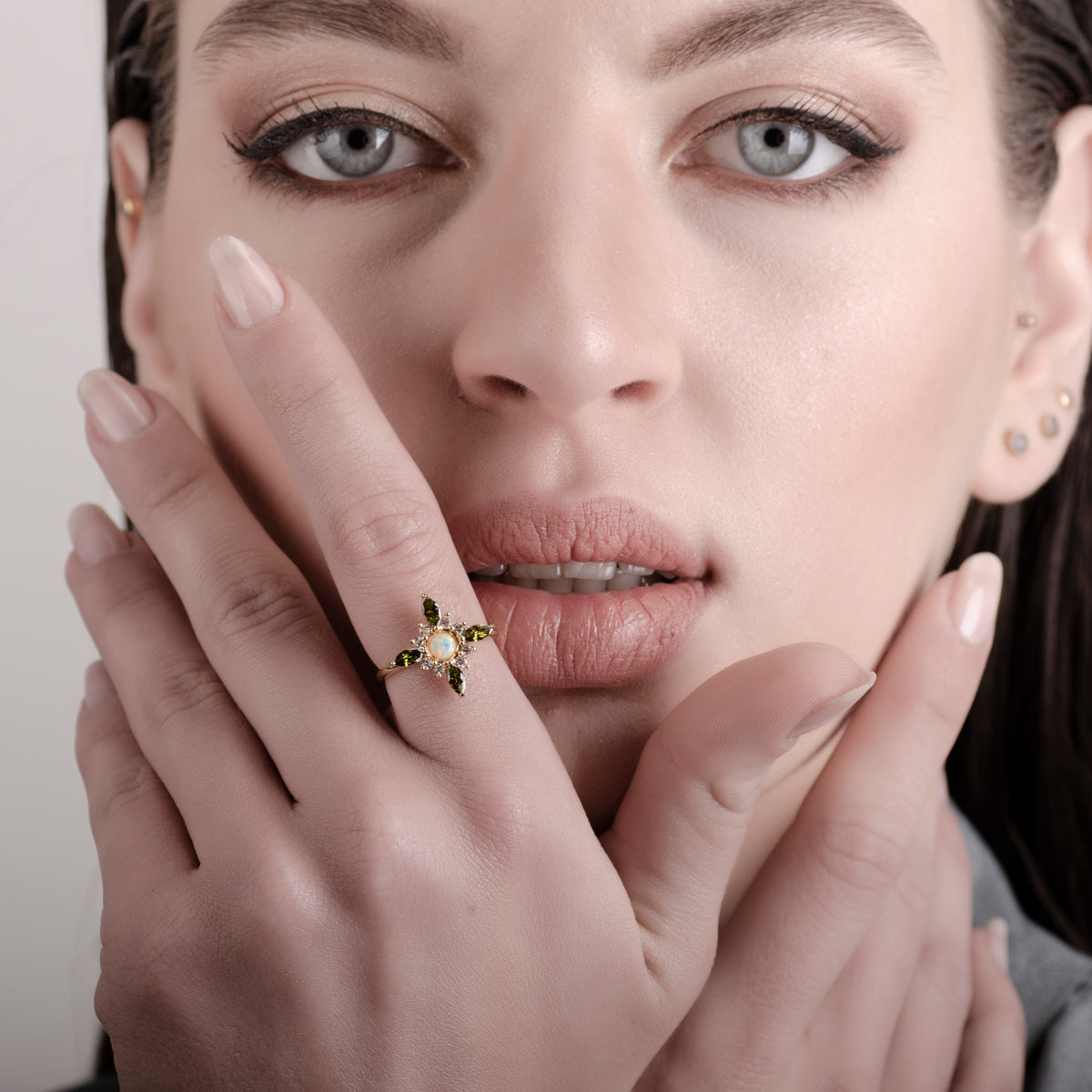 Flora Green Quartz 24K Gold Ring - Gold Vermeil Ring - Pretland | Spiritual Crystals & Jewelry