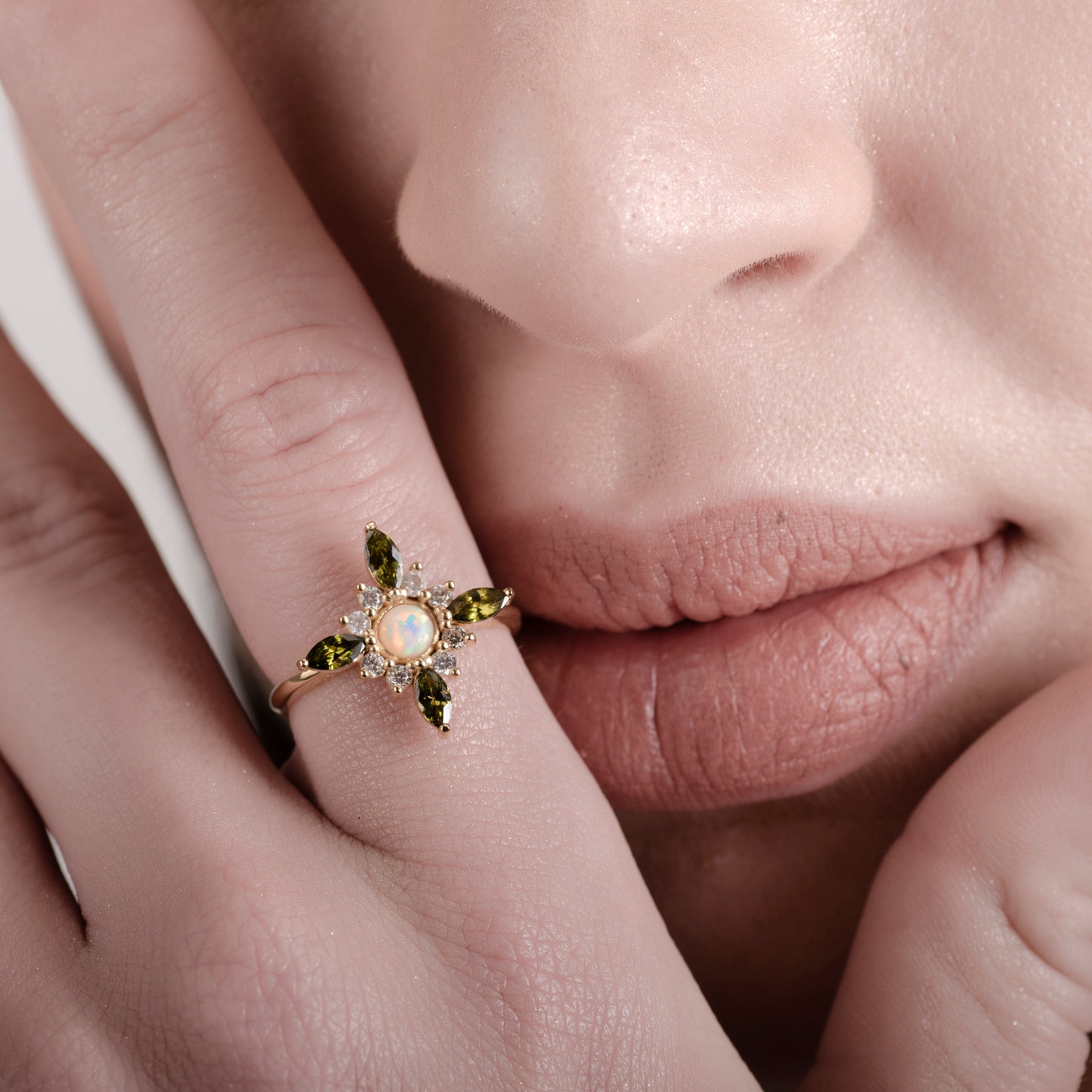 Flora Green Quartz 24K Gold Ring - Gold Vermeil Ring - Pretland | Spiritual Crystals & Jewelry