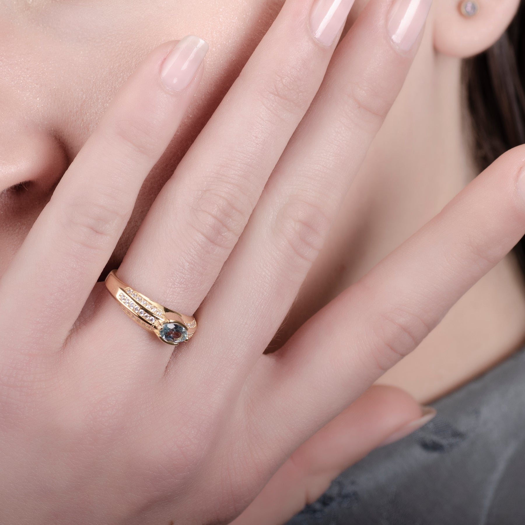 Bella Topaz 24K Gold Ring - Gold Vermeil Ring - Pretland | Spiritual Crystals & Jewelry