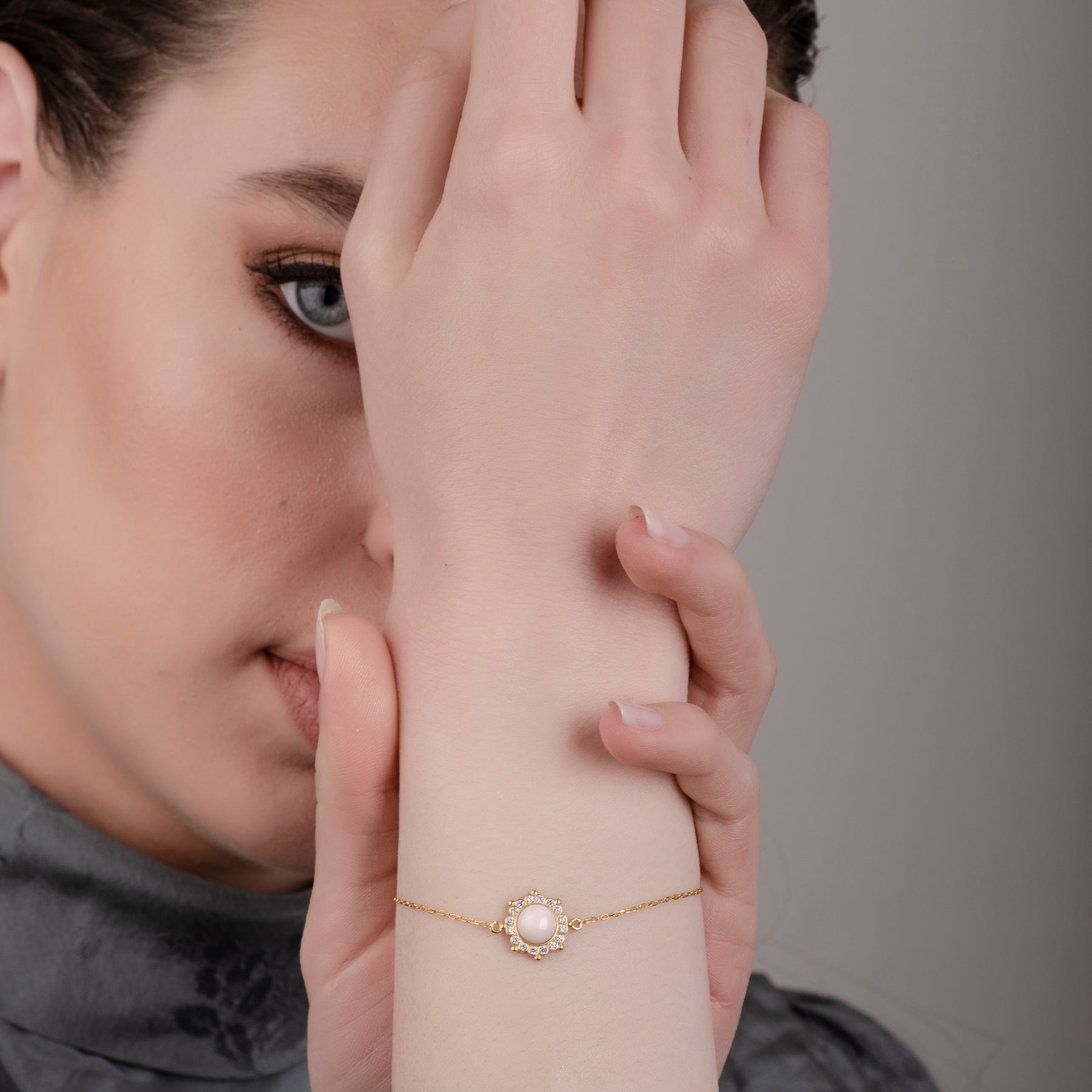 Sun Pink Opal 24K Gold Bracelet - Gold Vermeil Bracelets - Pretland | Spiritual Crystals & Jewelry