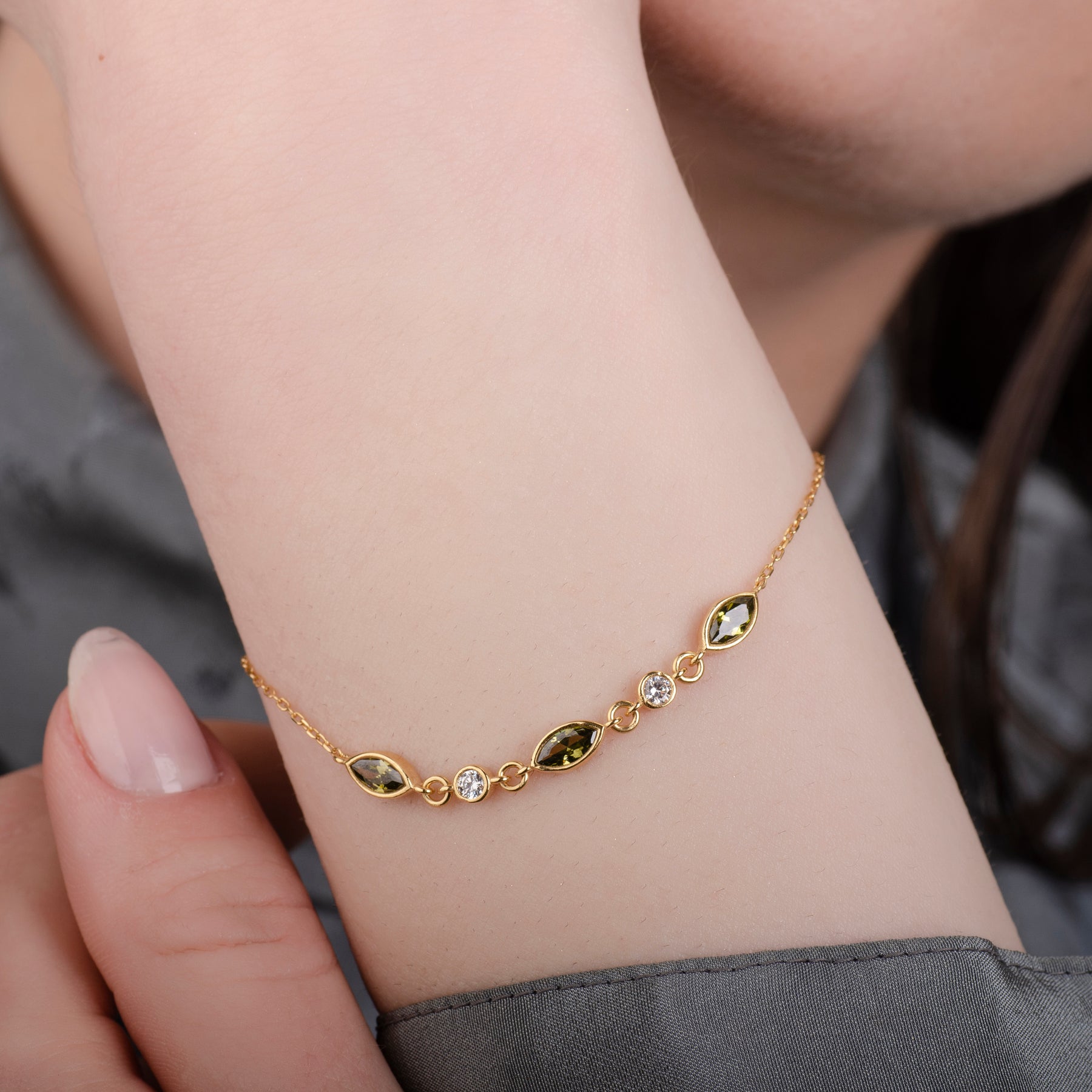 Vivian Green Quartz 24K Gold Bracelet - Gold Vermeil Bracelets - Pretland | Spiritual Crystals & Jewelry