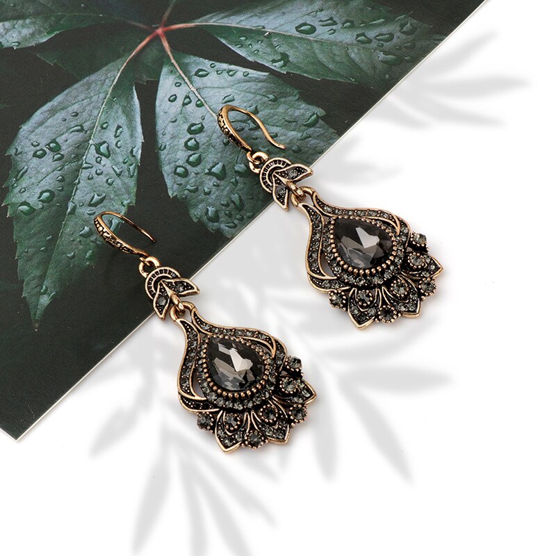 Vintage Gray Quartz Antique Gold Drop Earrings
