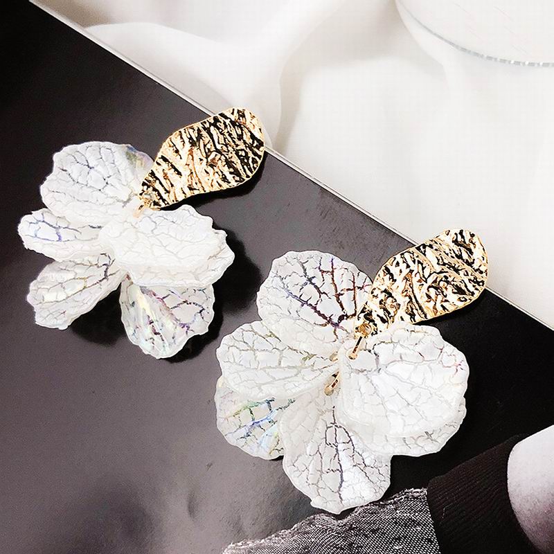 White Shell Flower Drop Earrings - Earrings - Pretland | Spiritual Crystals & Jewelry