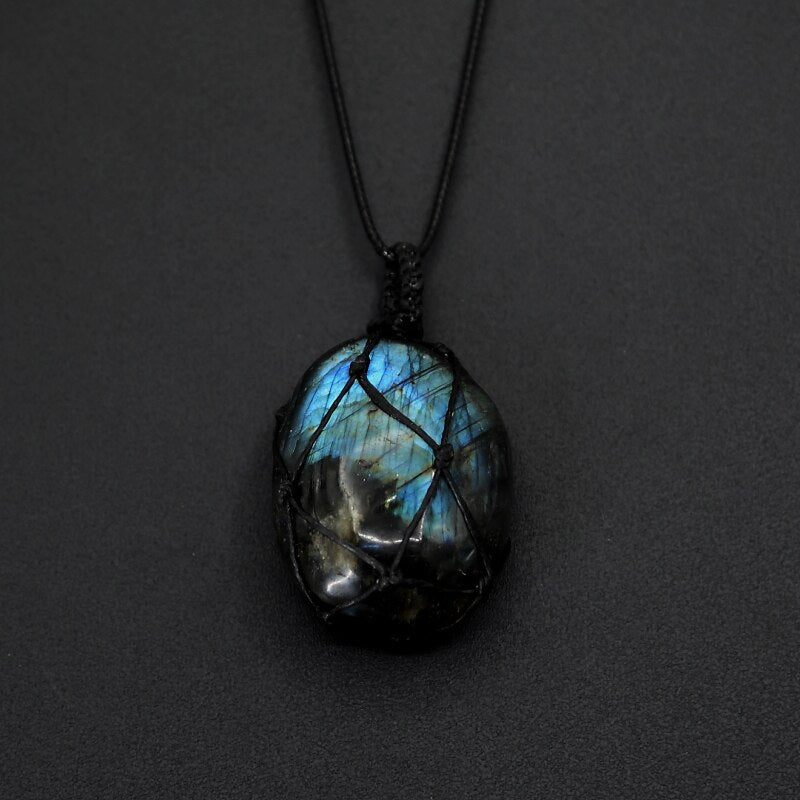 Powerful Protection Labradorite Necklace - Necklaces - Pretland | Spiritual Crystals & Jewelry