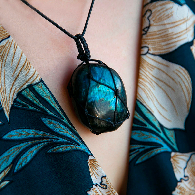 Powerful Protection Labradorite Necklace - Necklaces - Pretland | Spiritual Crystals & Jewelry