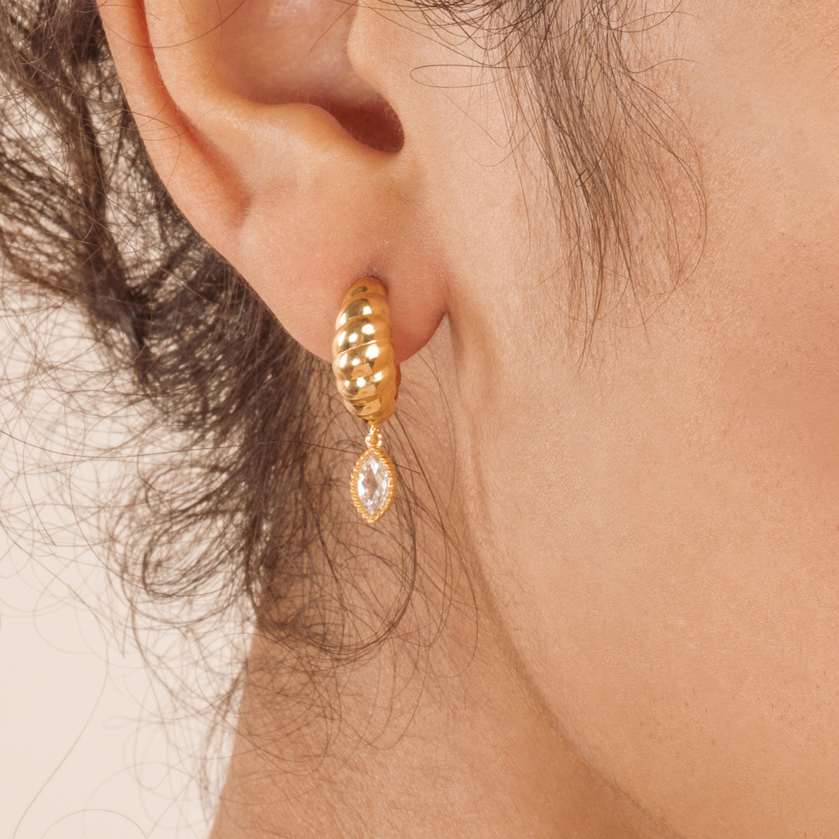 Lacrima Brioche Inspiring Gold Earrings