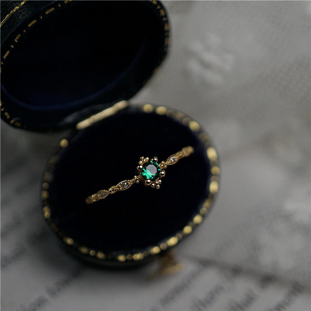 Luxury Emerald Silver Adjustable Ring - Rings - Pretland | Spiritual Crystals & Jewelry