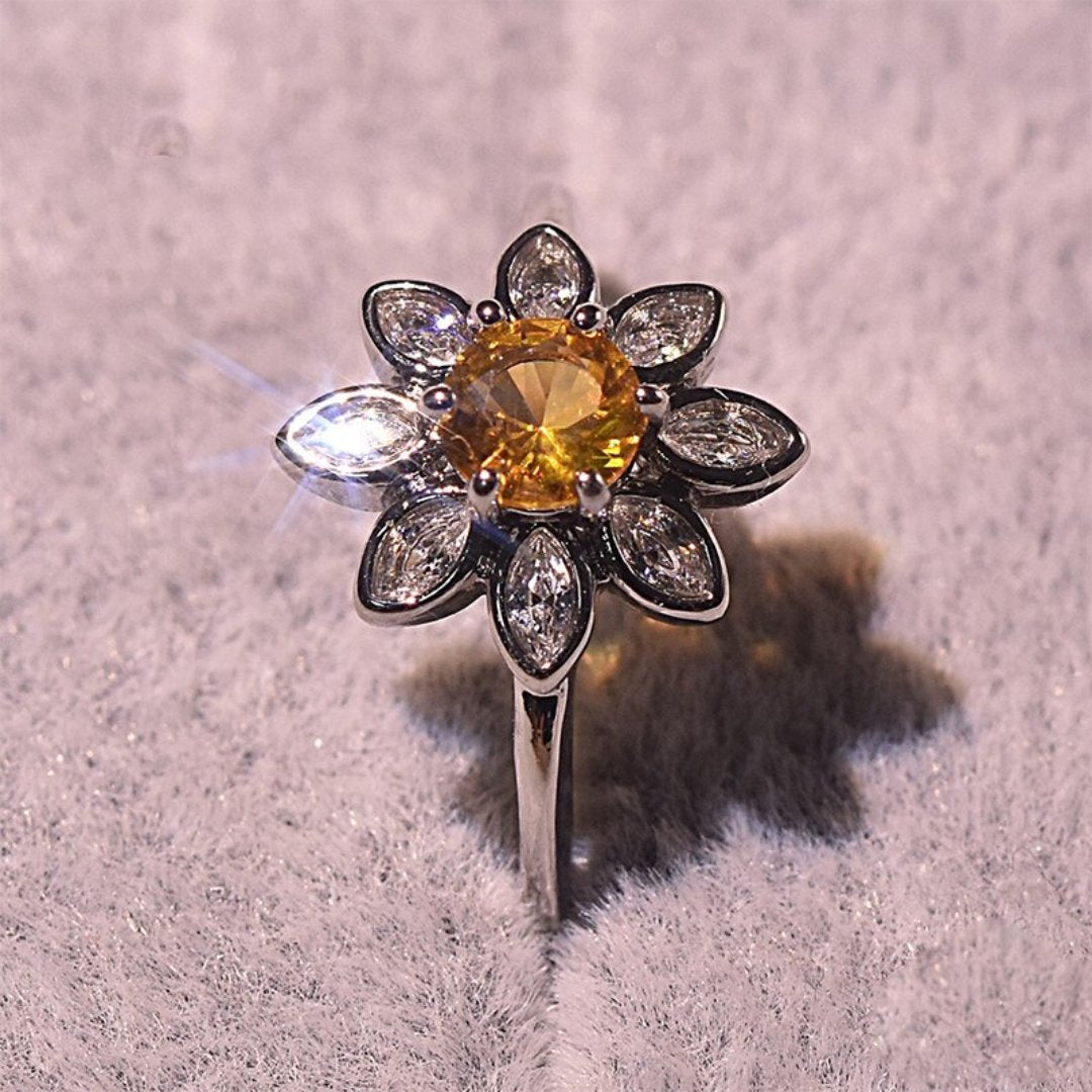 Charm Daisy Citrine Sterling Silver Ring - Rings - Pretland | Spiritual Crystals & Jewelry