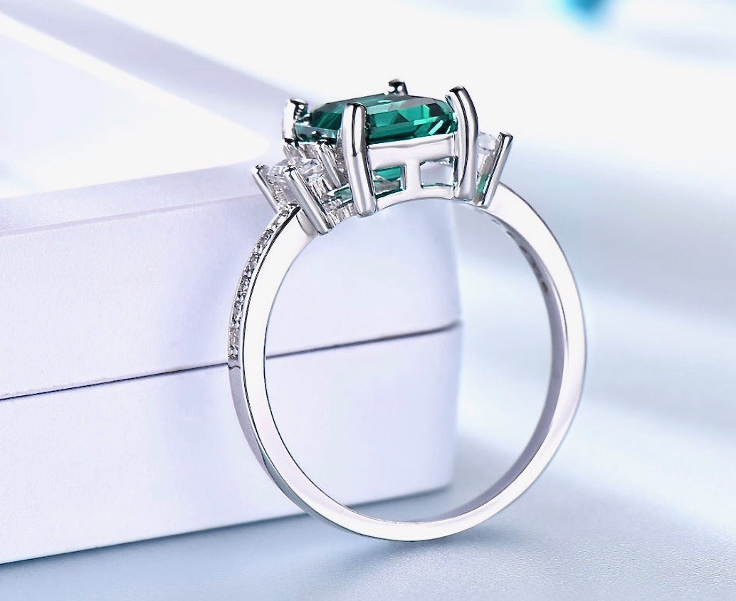 Gorgeous Emerald Sterling Silver Ring - Rings - Pretland | Spiritual Crystals & Jewelry