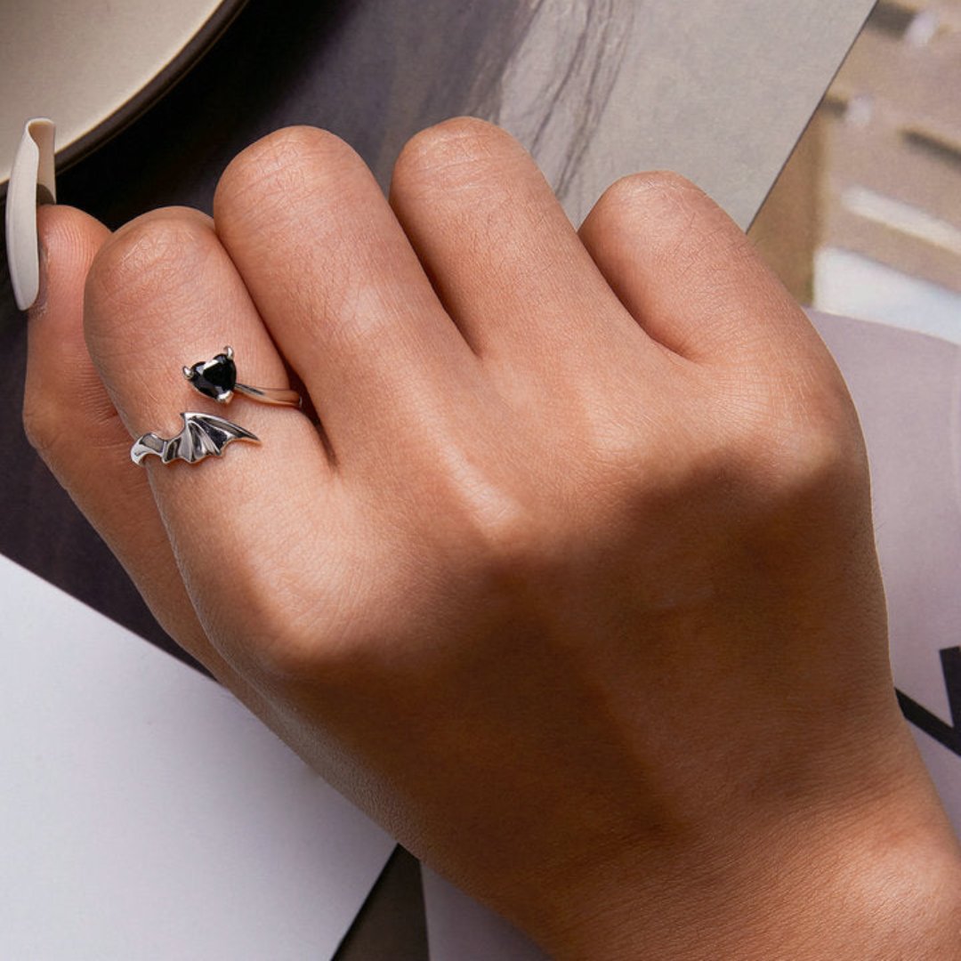 Devil Wing Black Heart Zircon Silver Ring - Rings - Pretland | Spiritual Crystals & Jewelry