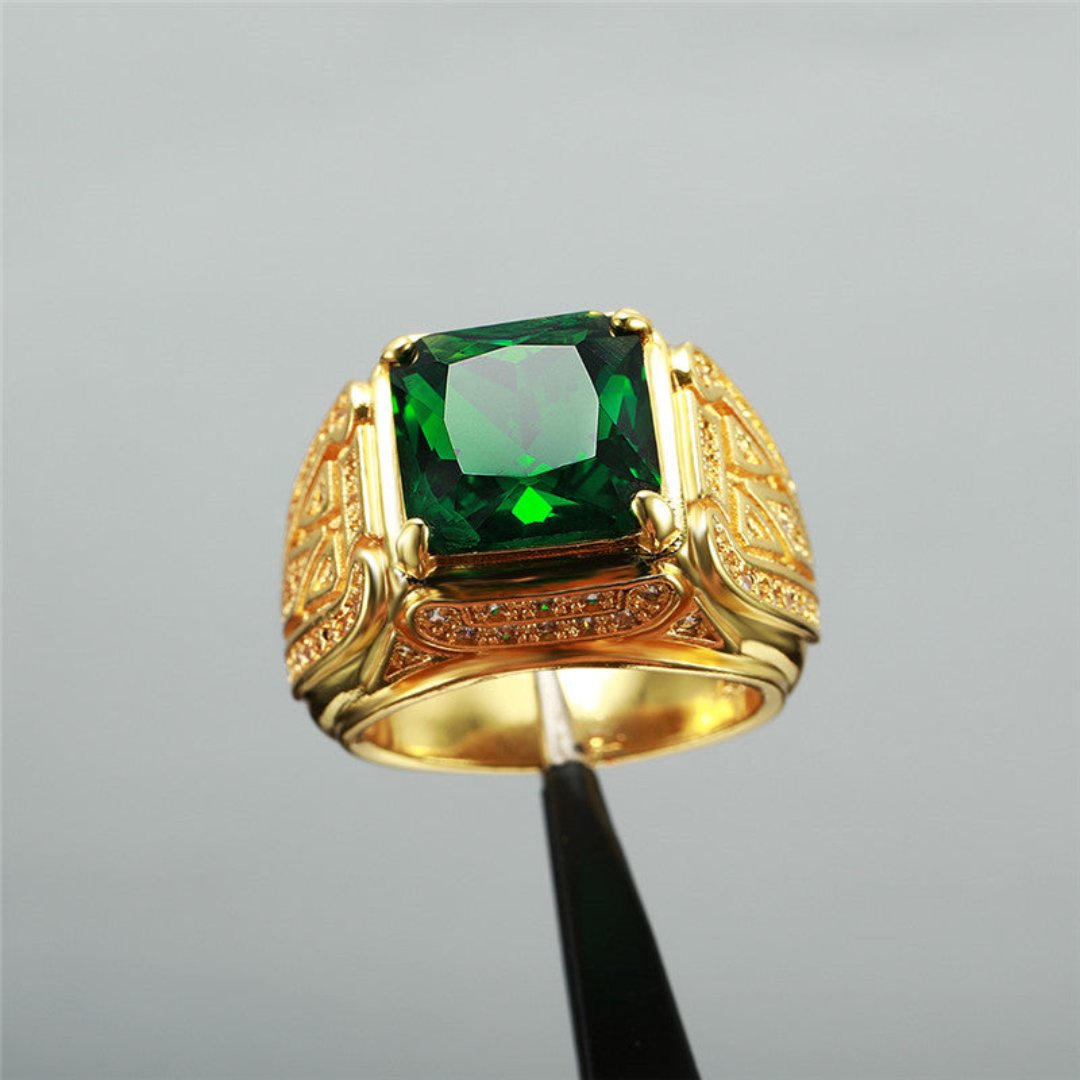 Chic Royal Emerald & Zirconia Ring - Rings - Pretland | Spiritual Crystals & Jewelry