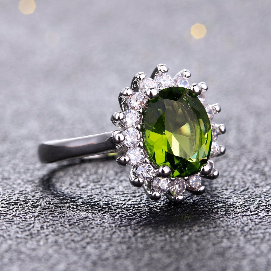Flower Peridotite Sterling Silver Ring - Rings - Pretland | Spiritual Crystals & Jewelry