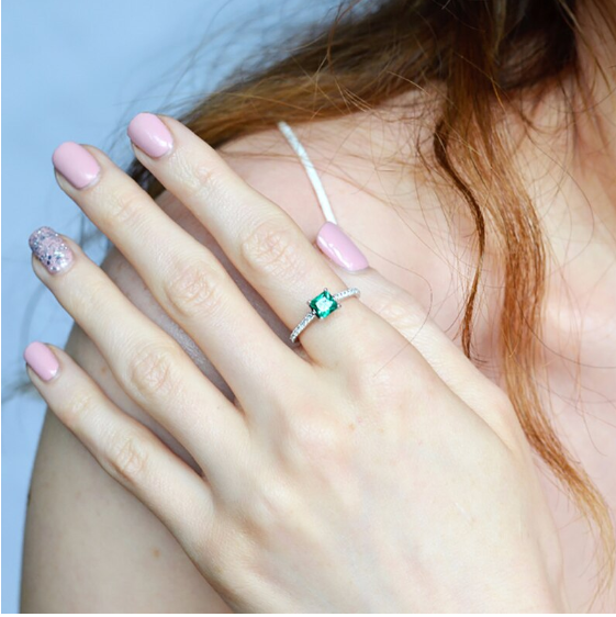 Lovely Emerald Sterling Silver Ring - Rings - Pretland | Spiritual Crystals & Jewelry