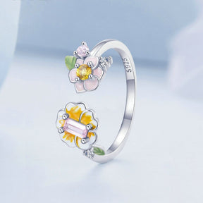 Pretty Spring Design Silver Adjustable Ring