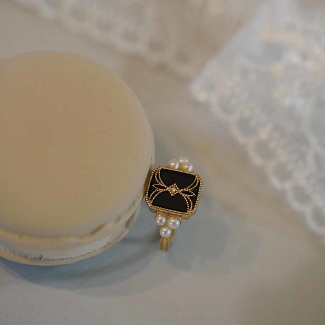 Retro Black Agate & Pearl Adjustable Ring - Rings - Pretland | Spiritual Crystals & Jewelry