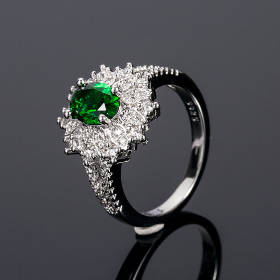 Vintage Emerald & Zircon Ring - 6 - Rings - Pretland | Spiritual Crystals & Jewelry