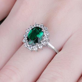 Diana Style Emerald 925 Sterling Silver Ring - Rings - Pretland | Spiritual Crystals & Jewelry