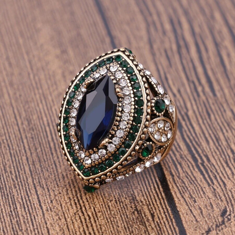 Elegant Sapphire Ring - Rings - Pretland | Spiritual Crystals & Jewelry