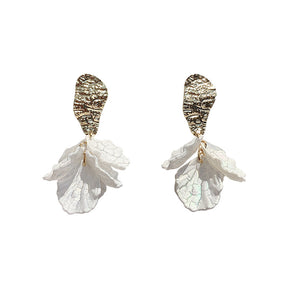 White Shell Flower Drop Earrings - Earrings - Pretland | Spiritual Crystals & Jewelry