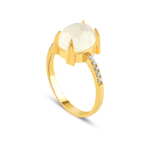 Lacrima Glowing Moonstone Gold Ring
