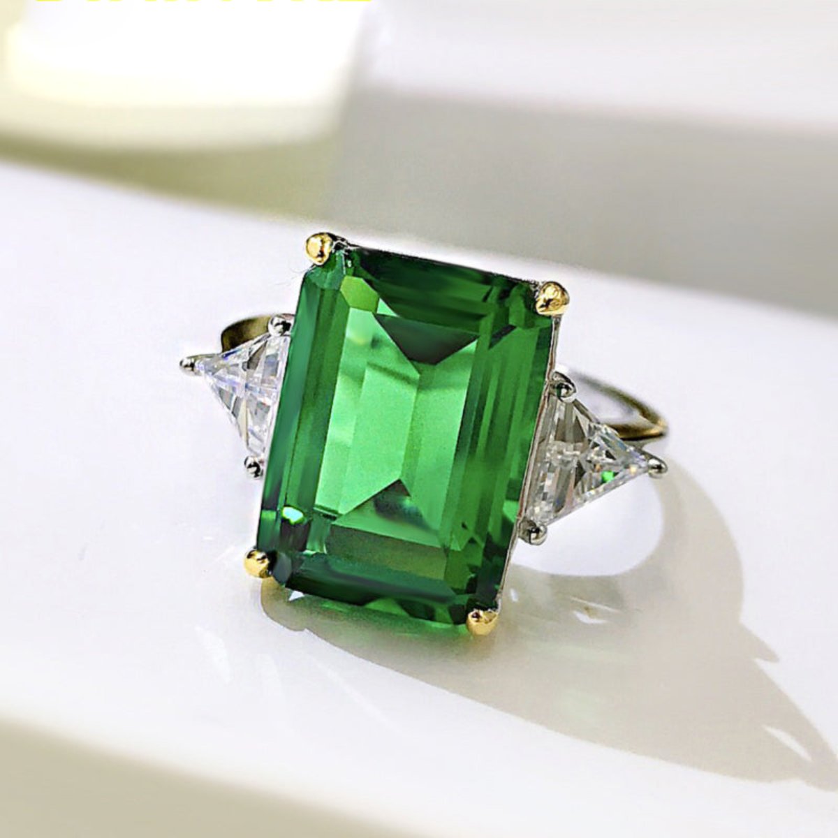 Luxury Emerald Sterling Silver Ring